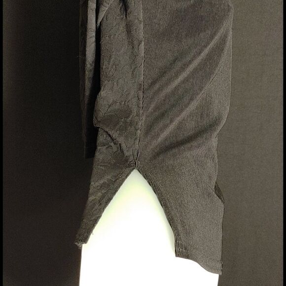 LADIES BLACK PULLOVER STRETCH TOP BY GENEVA - Picture 4 of 6